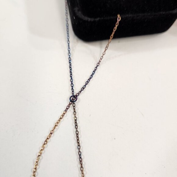 AVON 18K & Platinum Plated Jewelry Bundle Necklaces Earrings - Picture 2 of 16